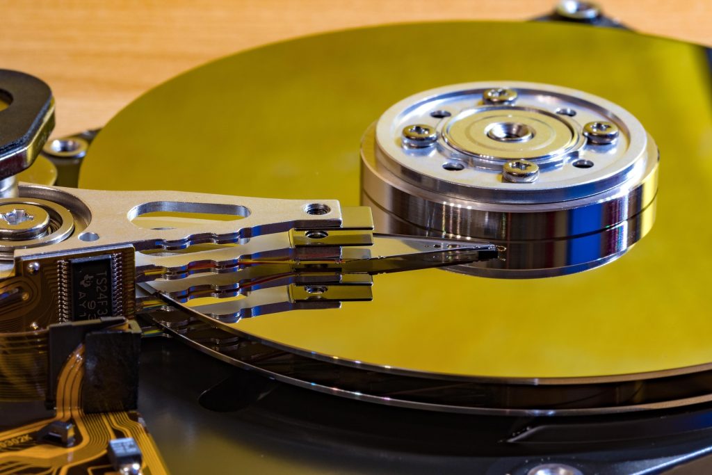 hard-drive-4618874_1920